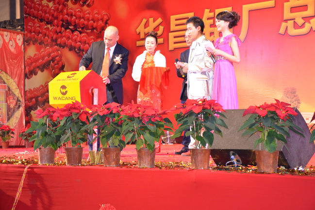 ����S����