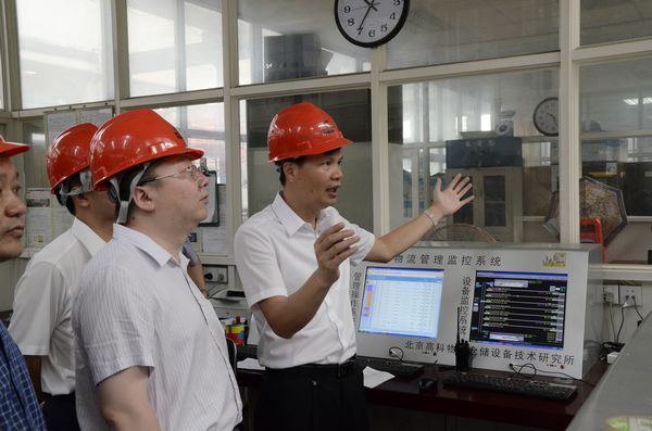 �s��������ƥ����@��Y�{�ڥq�ҹ�