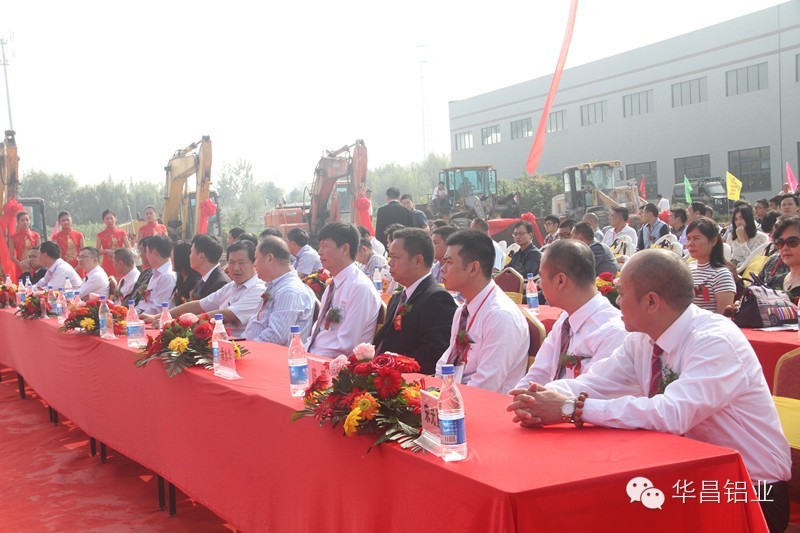 �����1.5�����ة��b���d�X�ؤu�t���m��s����n�E�J���d�ة��]�T���^�X�ؤu�{�ʤu���� 