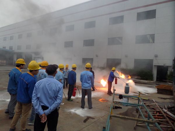 ���a�L���A��������