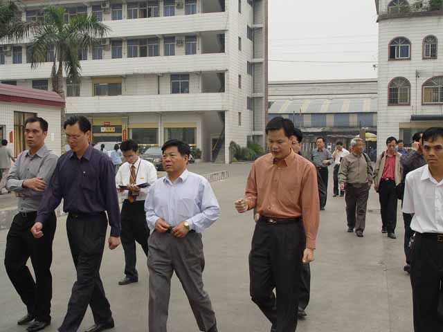 ���꦳����ݨ�|�Y�{�ڤ��q���[����