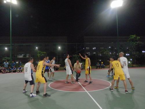 �ة��y����θ`�A���u��������y��