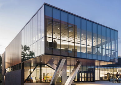 分析玻璃幕墙的优弊端，值得一看！