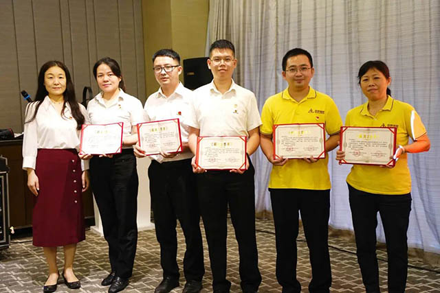 �j�E������ҩe�ѰO�i�P�����@�̹{�o�Ү�