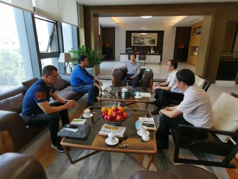 ���꦳����ݥ[�u�u�~��|�Ʋz�ƪ��ݯ��Ѫ����N�L �@��Y�{�լ�C.jpg