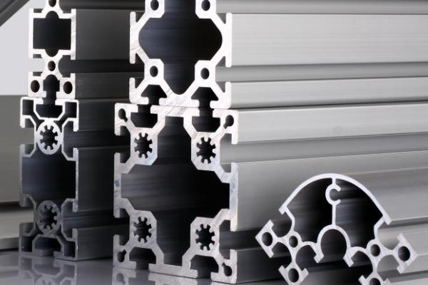 “令人中意的选取物料”工业铝材四大特点互动