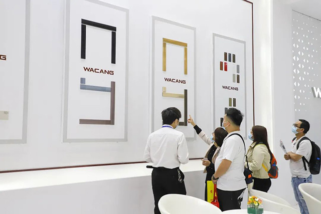 卓越之“铝”，尽在南宫NG28!南宫NG28集团闪灼第28届铝门窗幕墙新产品展览会