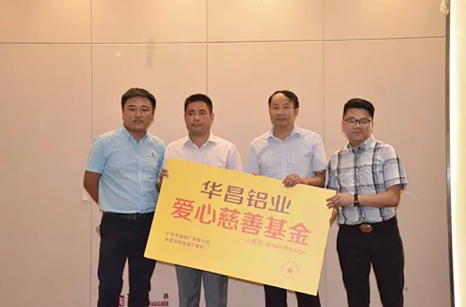 �i�ة��O���j���|�U�ɦ@�E�����O���]--�ηR�I�G�Ĥl���Ʊ�